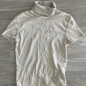 Ribbed turtle neck t shirt